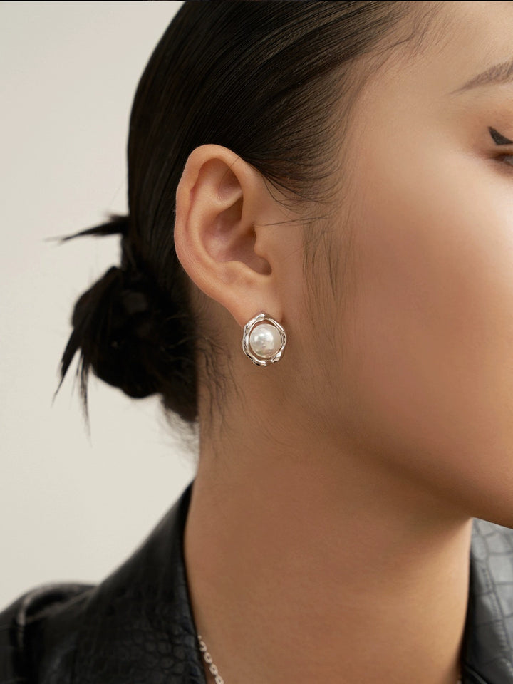Simsmore [Cold Wind Series] Pure Silver Pearl Fashion Item, Niche Original Design Earrings