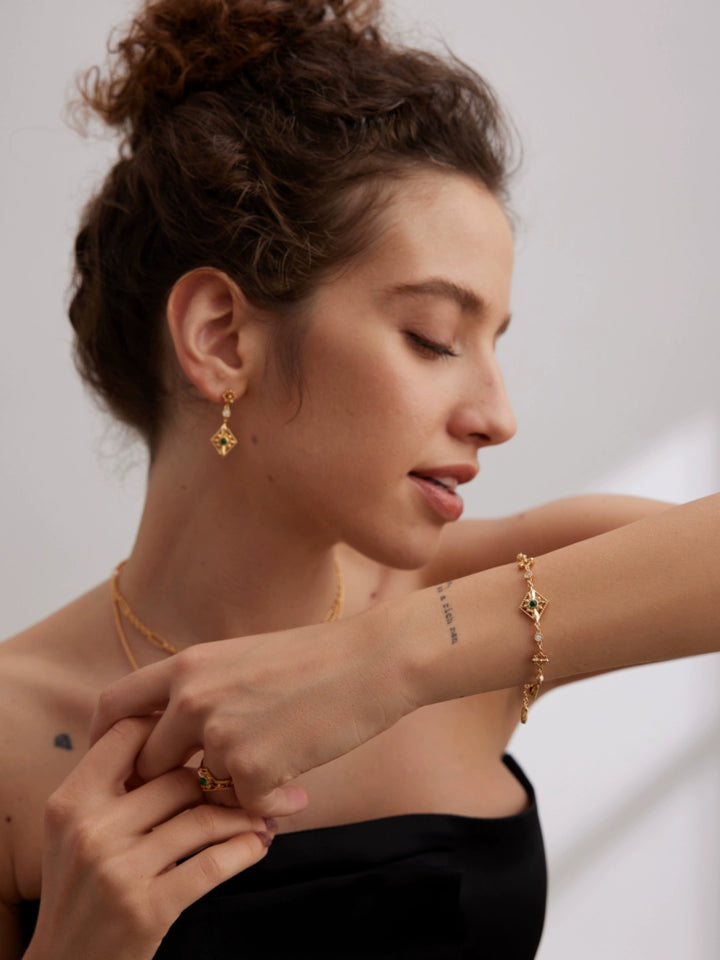 Simsmore minimalist French series S925 pure silver zircon bracelet with a light luxury retro and niche design sense